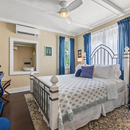 Bed and Breakfast The Kenwood Gables St. Petersburg Exteriér fotografie