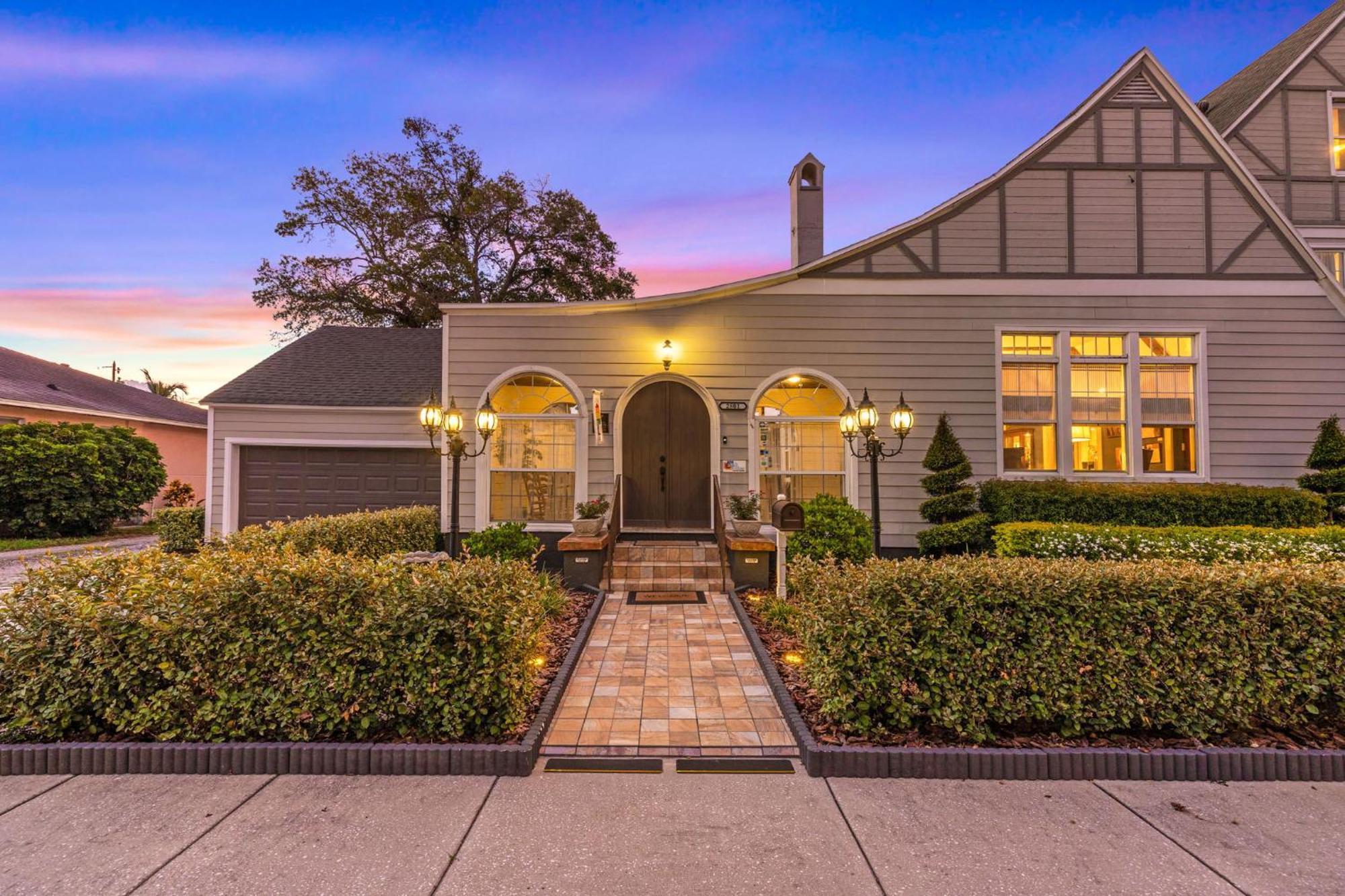 Bed and Breakfast The Kenwood Gables St. Petersburg Exteriér fotografie