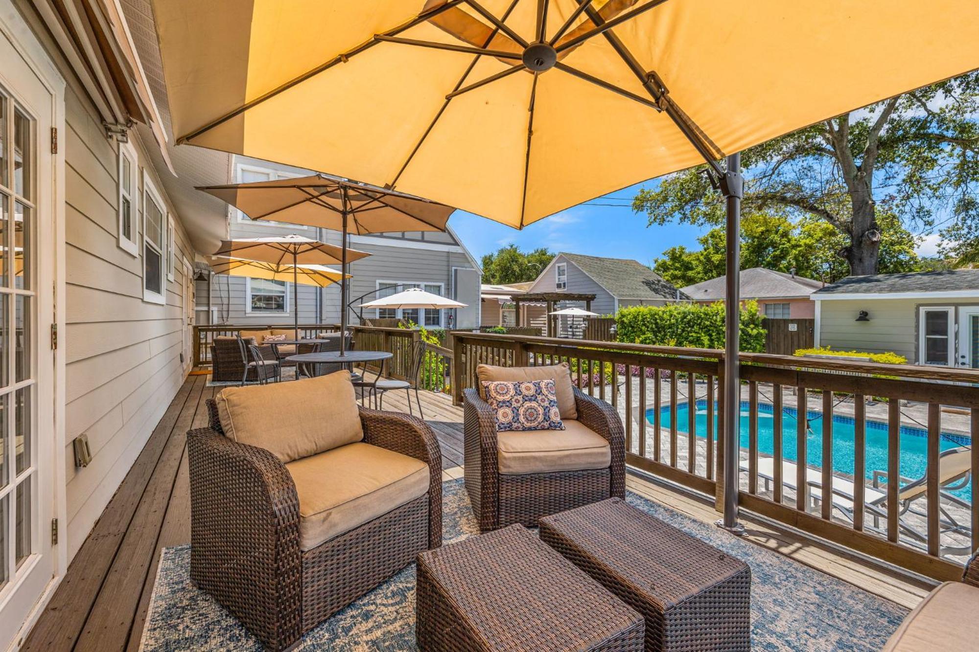 Bed and Breakfast The Kenwood Gables St. Petersburg Exteriér fotografie
